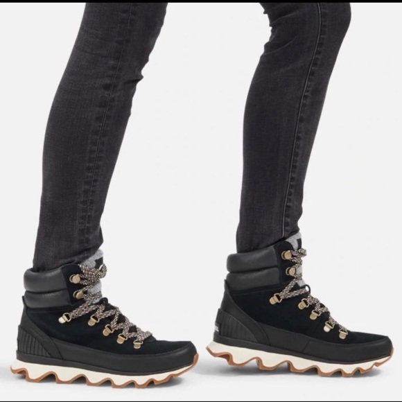 Sorel Kinetic Conquest Boot - Picture 1 of 5